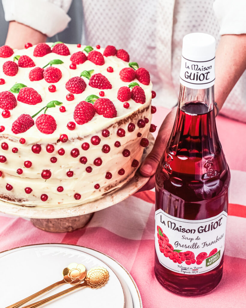 Gâteau moelleux aux Groseilles et Framboises